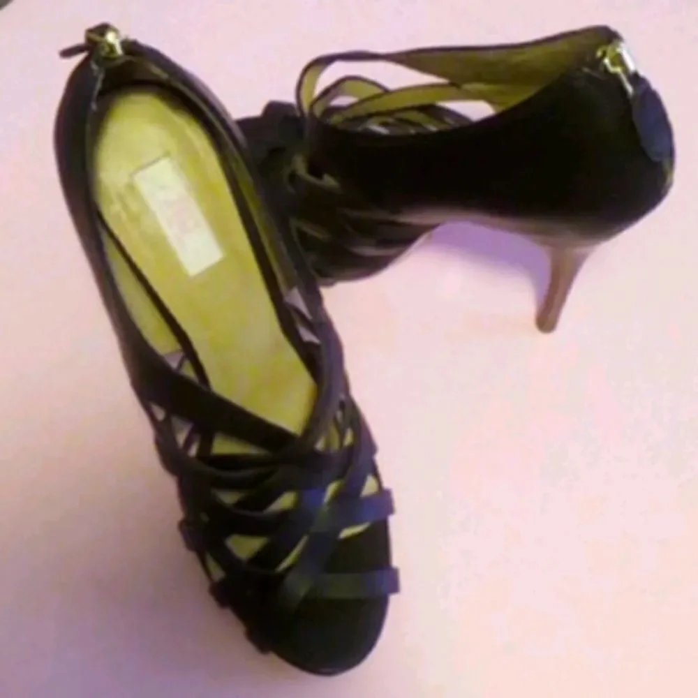 Sexy JLO Heels!* - Picture 4 of 4